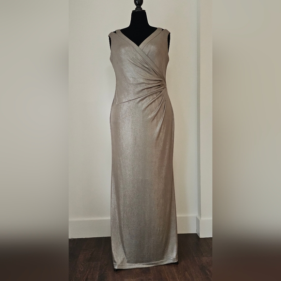 LAUREN RALPH LAUREN Women's Metallic Silver Sleeveless Evening Dress. Size 16 - Picture 13 of 13